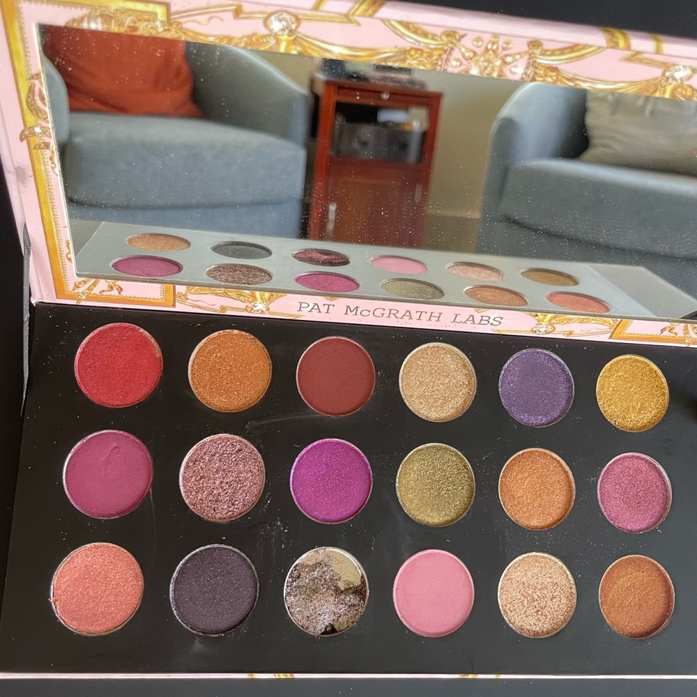 SOLD!!!                                Pat McG Palette